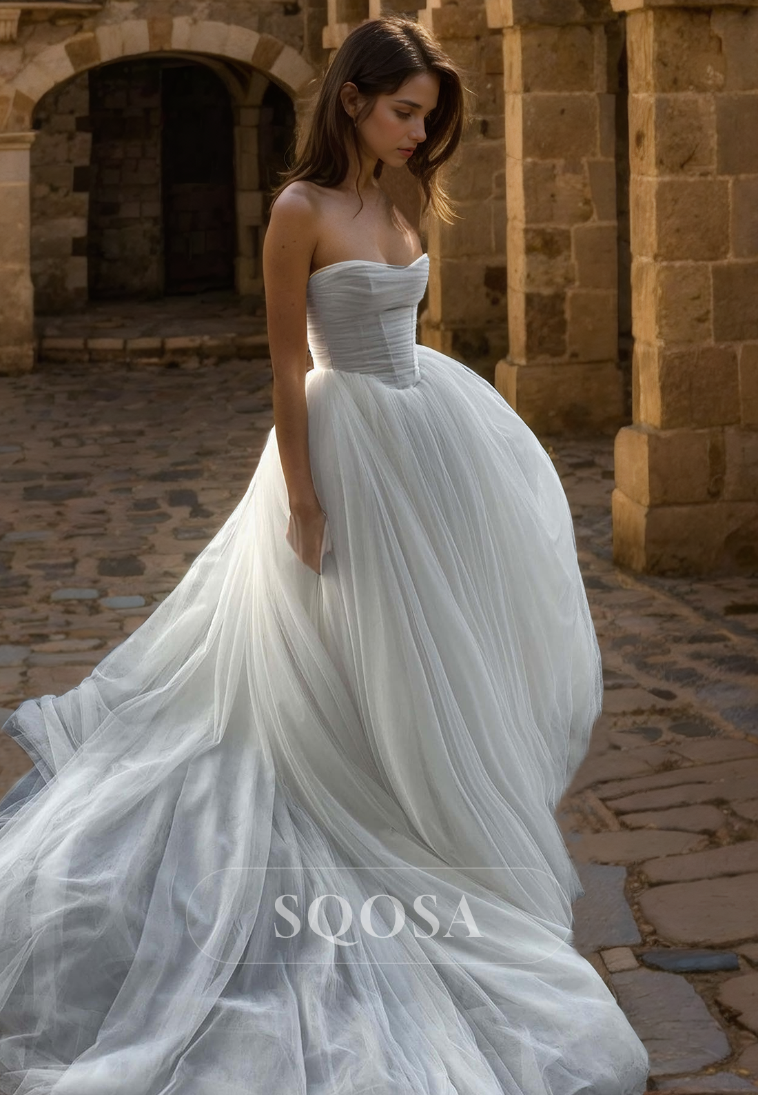 A Line Sweetheart Tulle Elegant Wedding Dress with Train