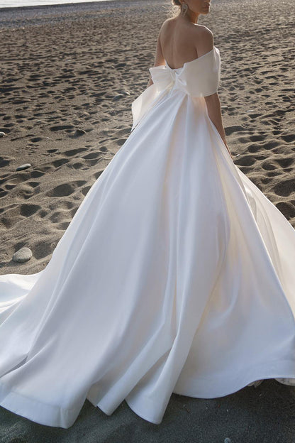 Hall Casual White Wedding Dress A LIne Off Shoulder Satin Pleated Simple Bridal Gowns QW2655