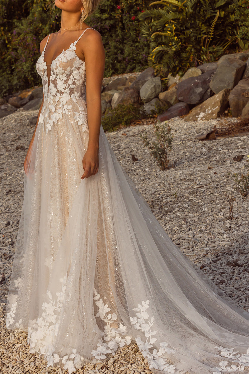 A Line V Neck Lace Appliques Boho Wedding Dress with Sweep Train QW2654