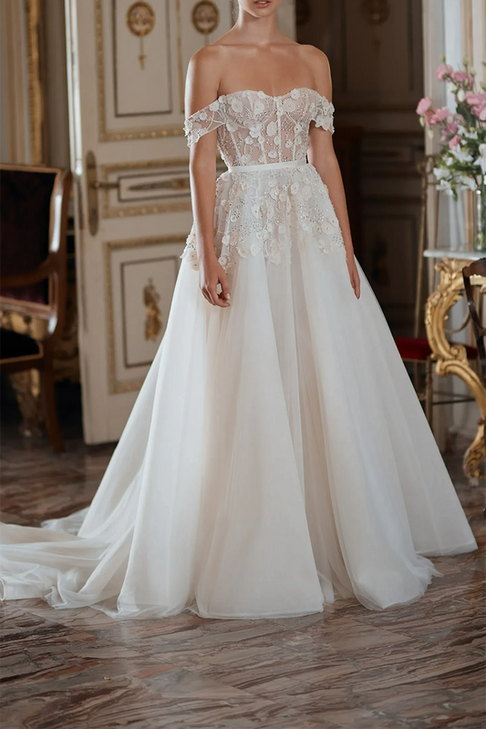 A Line Sweetheart Appliques Rustic Wedding Dress with Court Train QW2284