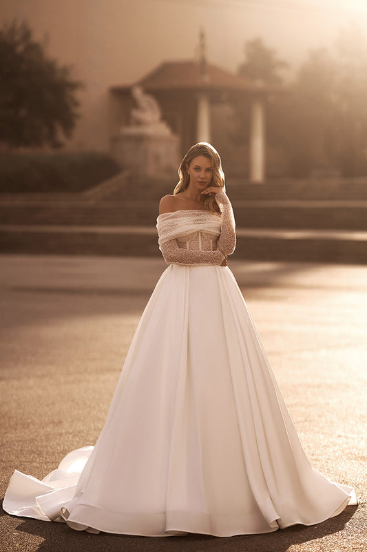 A line Off the Shoulder Long Sleeves Rustic Wedding Dress with Court Train QW0850