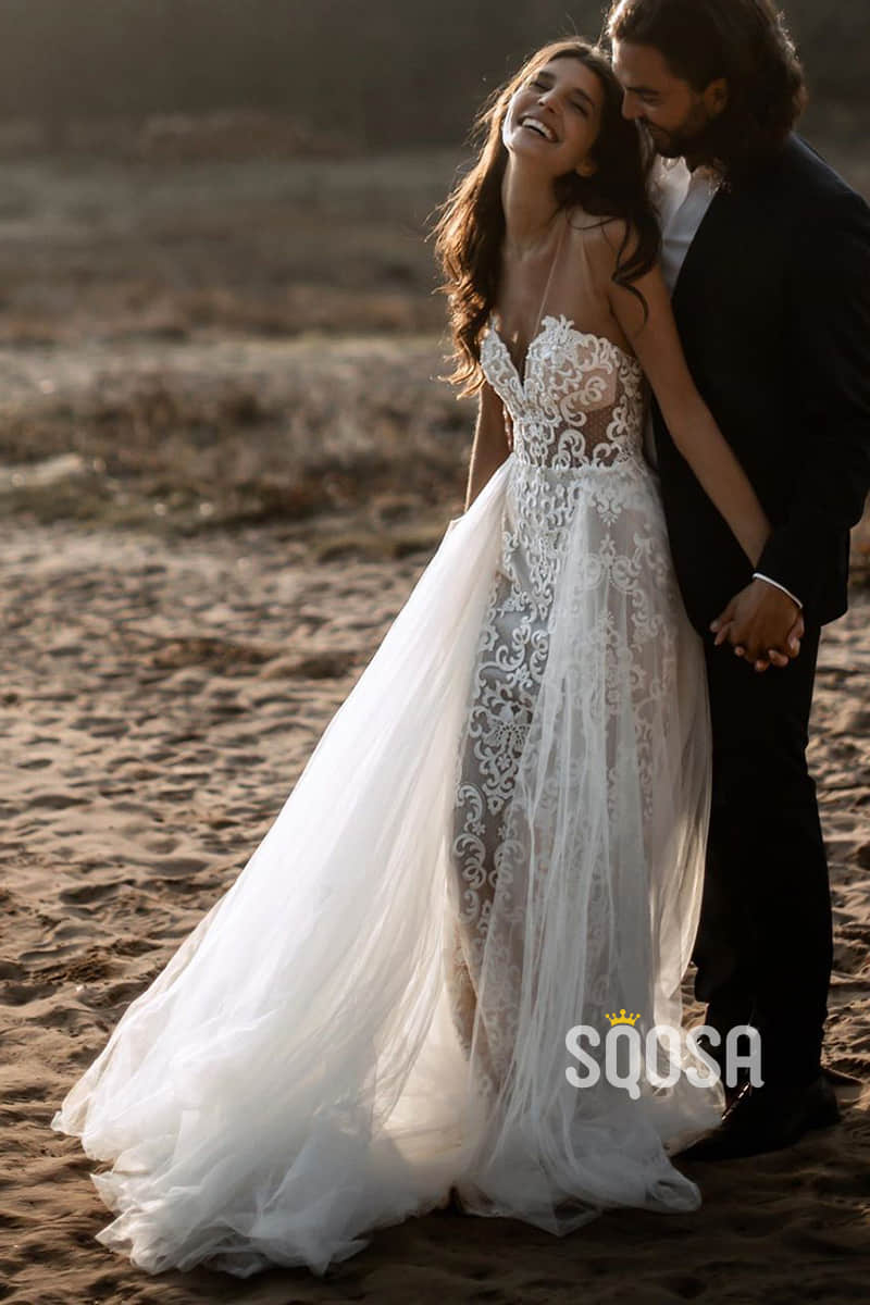 Plunging V-neck Exquisite Lace Bohemian Wedding Dress QW2542|SQOSA