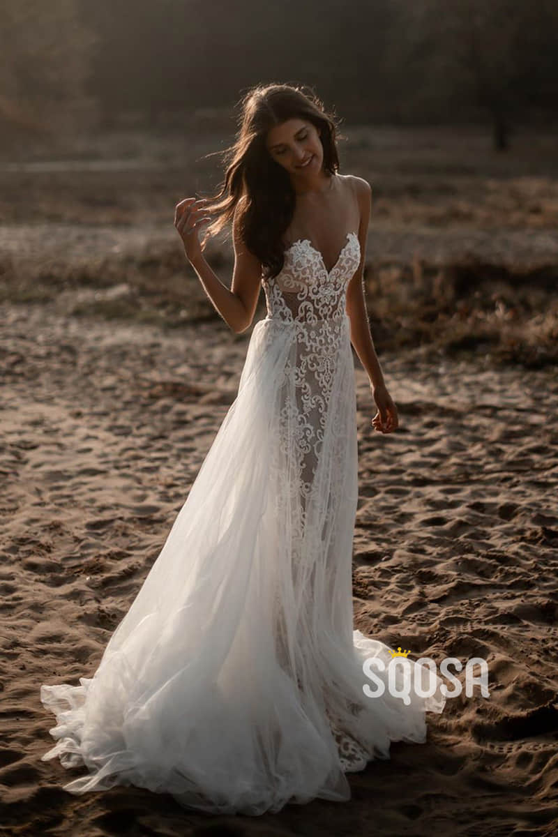 Plunging V-neck Exquisite Lace Bohemian Wedding Dress QW2542|SQOSA